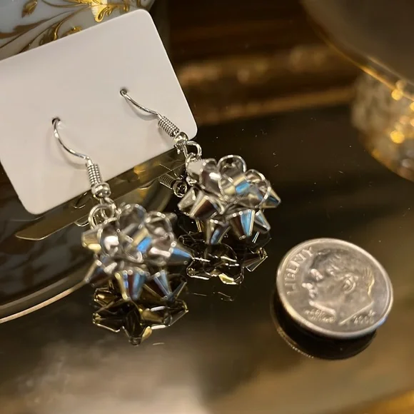 Christmas Bow Earrings - Picture 2 of 4
